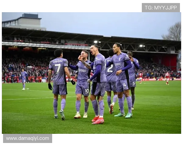 努涅斯在赛场上的崛起与挑战如何影响未来足球格局的变迁 努涅斯在赛场上的崛起与挑战如何影响未来足球格局的变迁