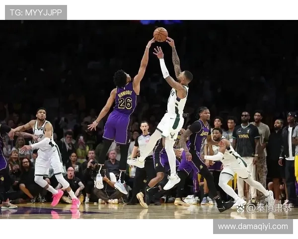 湖人对阵雄鹿精彩全场录像回放与赛后分析分享