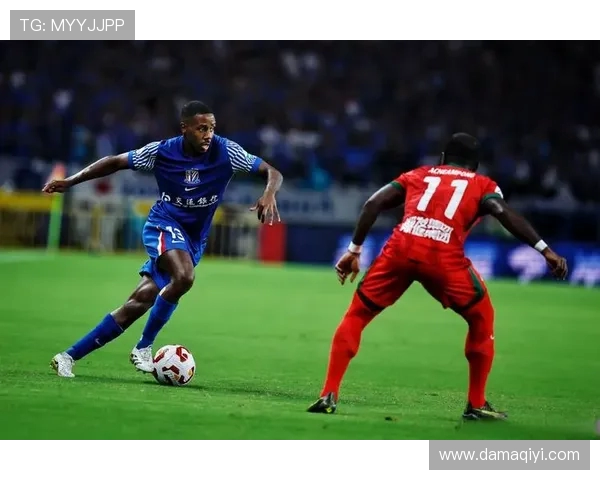 上海足球队配合默契展现实力大满贯点评赛事精彩瞬间 上海足球队配合默契展现实力大满贯点评赛事精彩瞬间