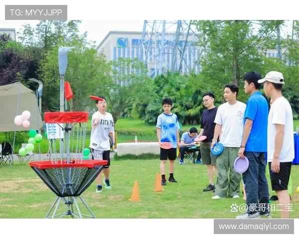 成都飞盘队战术创新引领潮流助力飞盘运动蓬勃发展